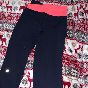 size 2 lulu lemon bootcut yoga pants